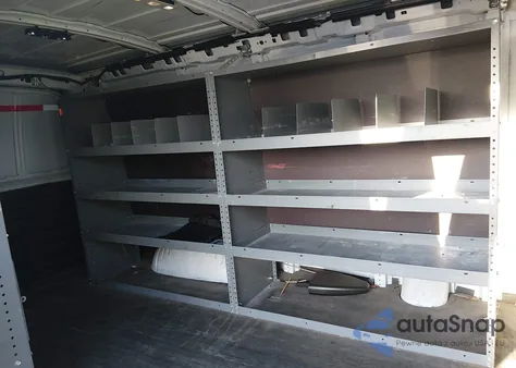 2017 Chevrolet Express 2500 Work Van z USA, uszkodzony, nr VIN 1GCWGAFF0H1142930